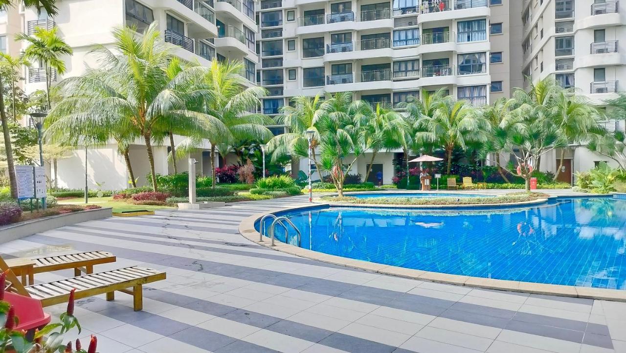 Apartemen Skyline @ Country Garden Danga Bay